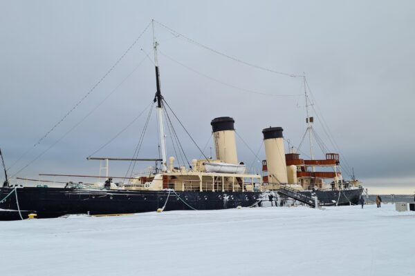 Lennusadam