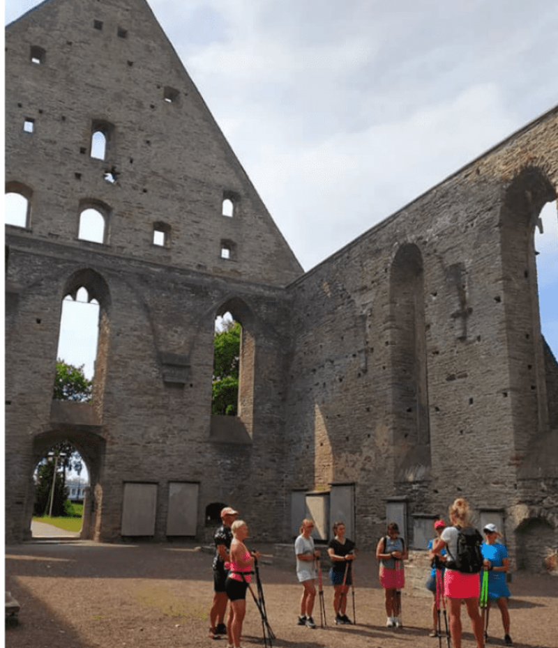 Pirita klooster Monumendid